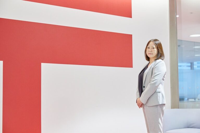 【前編】日本郵政グループが挑む“戦略的副業”―人事部長・土井氏が語る、4年の取り組みで得た成果