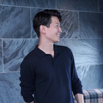 企業代表者顔写真