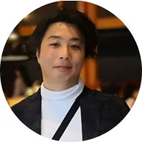 企業代表者顔写真