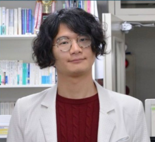 企業代表者顔写真