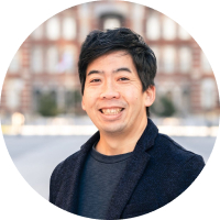 企業代表者顔写真