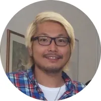 企業代表者顔写真