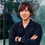 企業代表者顔写真